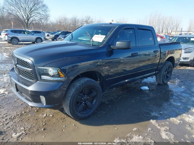 44384596 :رقم المزاد ، 3C6RR7KT5HG608012 vin ، 2017 Ram 1500 Express  4x4 5'7 Box مزاد بيع
