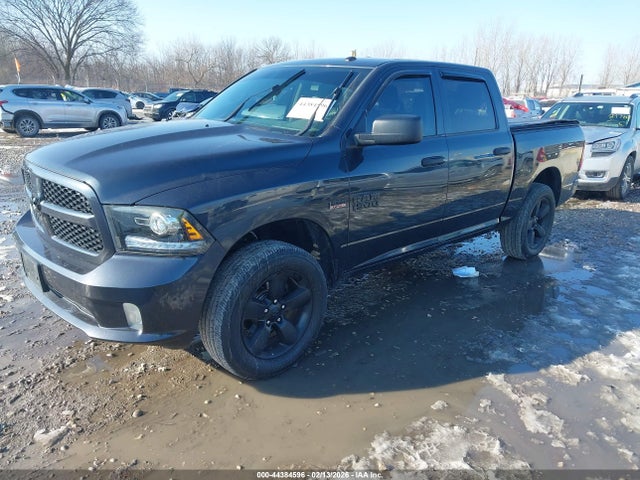 44384596 :رقم المزاد ، 3C6RR7KT5HG608012 vin ، 2017 Ram 1500 Express  4x4 5'7 Box مزاد بيع