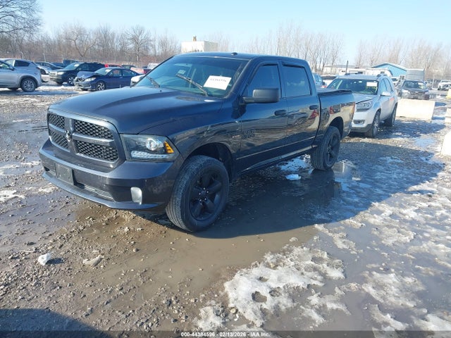 44384596 :رقم المزاد ، 3C6RR7KT5HG608012 vin ، 2017 Ram 1500 Express  4x4 5'7 Box مزاد بيع
