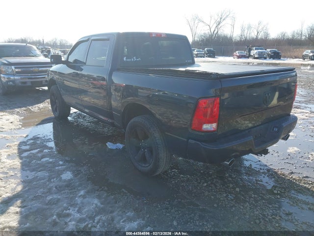 44384596 :رقم المزاد ، 3C6RR7KT5HG608012 vin ، 2017 Ram 1500 Express  4x4 5'7 Box مزاد بيع