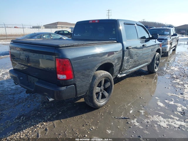 44384596 :رقم المزاد ، 3C6RR7KT5HG608012 vin ، 2017 Ram 1500 Express  4x4 5'7 Box مزاد بيع