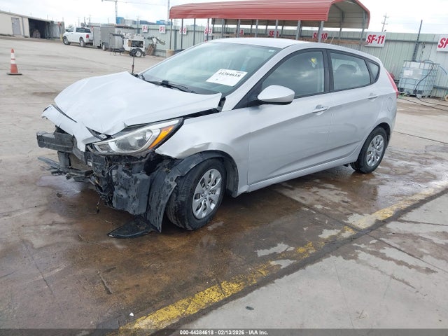 KMHCT5AE5HU325089 Hyundai ACCENT SE