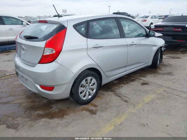 KMHCT5AE5HU325089 Hyundai ACCENT SE