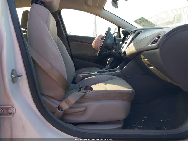 Chevrolet Cruze Ls Auto 2018 1G1BC5SM7J7122207 Image 5