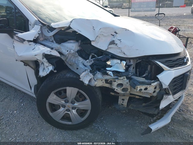 Chevrolet Cruze Ls Auto 2018 1G1BC5SM7J7122207 Image 6