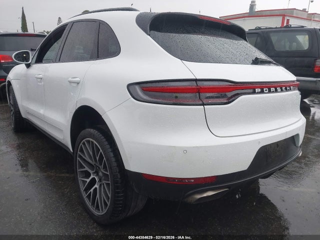 2020 PORSCHE MACAN WP1AA2A53LLB00781 Photo 2