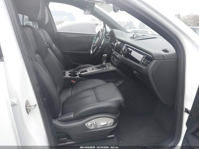 2020 PORSCHE MACAN WP1AA2A53LLB00781 Photo 4