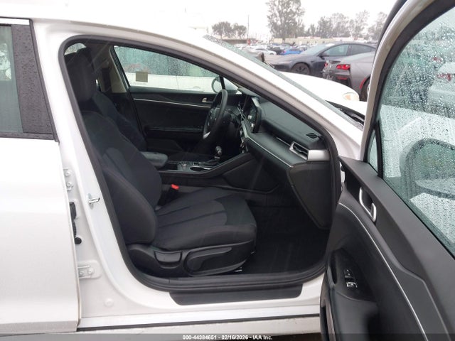 5XXG14J24RG257273 KIA K5 LXS