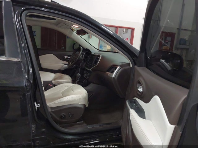 Jeep Cherokee Overland 2016 1C4PJMJS2GW314825 Image 5