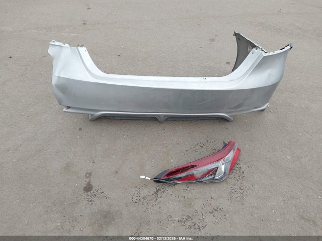 4T1G11AK7MU489167 Toyota CAMRY SE