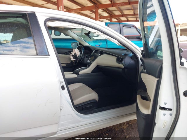 Honda Insight Touring 2020 19XZE4F99LE010396 Image 5