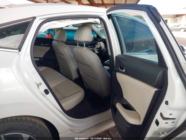 Honda Insight Touring 2020 19XZE4F99LE010396 Image 8