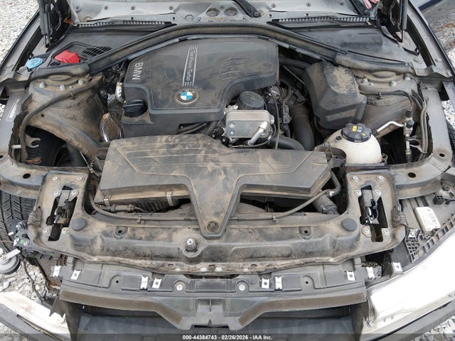 44384743 :رقم المزاد ، WBA8E9G5XGNU28470 vin ، 2016 Bmw 328i مزاد بيع