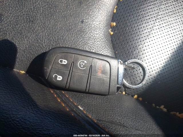 2018 Jeep Compass Limited 4x4 მანქანა იყიდება აუქციონზე, vin: 3C4NJDCB4JT372906, აუქციონის ნომერი: 44384744