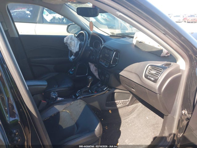 2018 Jeep Compass Limited 4x4 მანქანა იყიდება აუქციონზე, vin: 3C4NJDCB4JT372906, აუქციონის ნომერი: 44384744