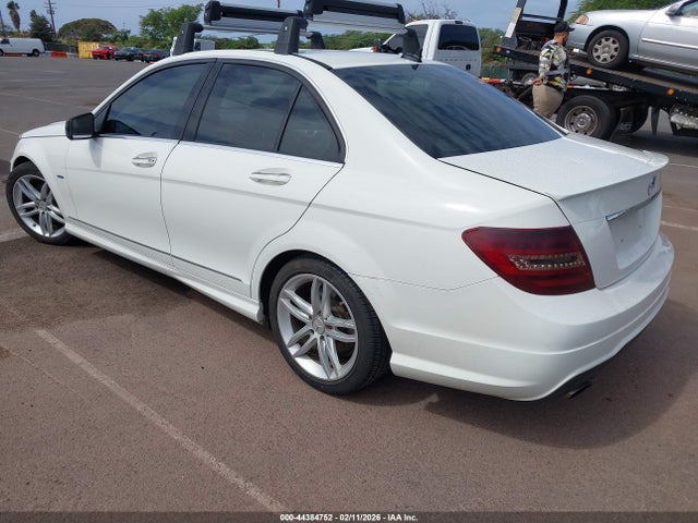 2012 Mercedes-benz C 250 Luxury/sport მანქანა იყიდება აუქციონზე, vin: WDDGF4HBXCR195816, აუქციონის ნომერი: 44384752