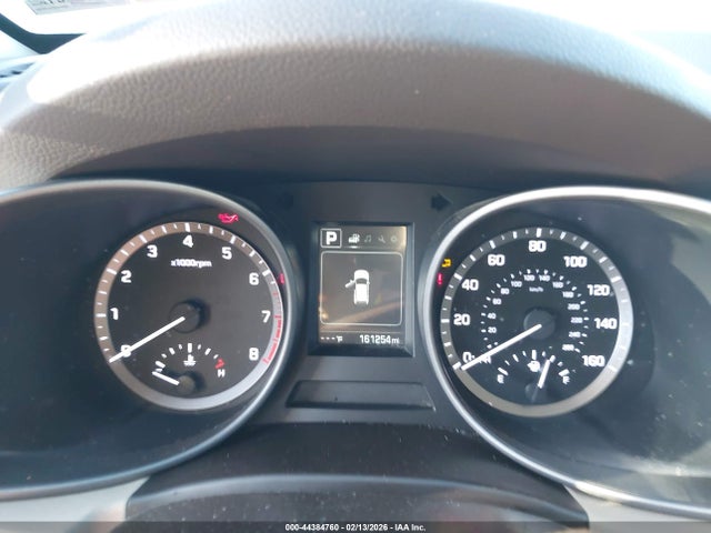 5NMZUDLB8HH015762 Hyundai Santa Fe Sport 2.4l
