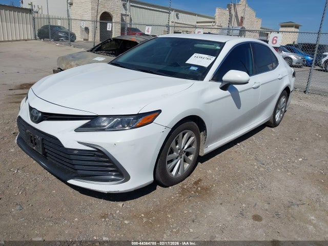 4T1C11AK7MU580972 Toyota CAMRY LE