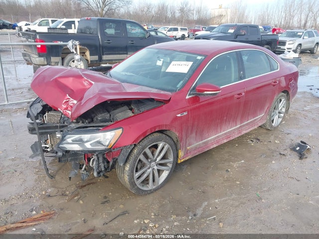 Продажа на аукционе авто 2017 Volkswagen Passat 1.8t R-line, vin: 1VWDT7A36HC064447, номер лота: 44384794