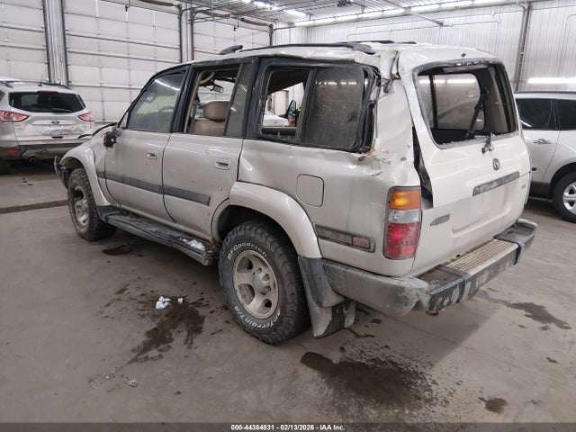 1997 TOYOTA LAND CRUISER JT3HJ85J0V0183895 Photo 2