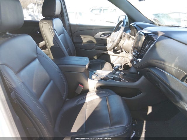 Продажа на аукционе авто 2023 Chevrolet Traverse Awd Lt Leather, vin: 1GNEVHKW4PJ234533, номер лота: 44384871