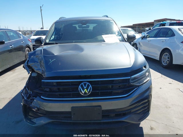 Продаж на аукціоні авто 2023 Volkswagen Tiguan 2.0t Se R-line Black, vin: 3VVCB7AX4PM118332, номер лоту: 44384879