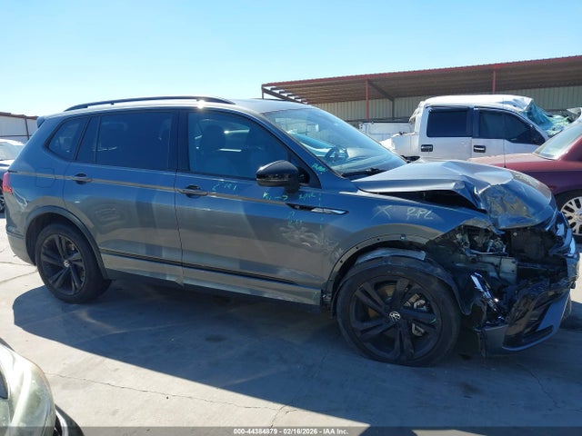 Продаж на аукціоні авто 2023 Volkswagen Tiguan 2.0t Se R-line Black, vin: 3VVCB7AX4PM118332, номер лоту: 44384879