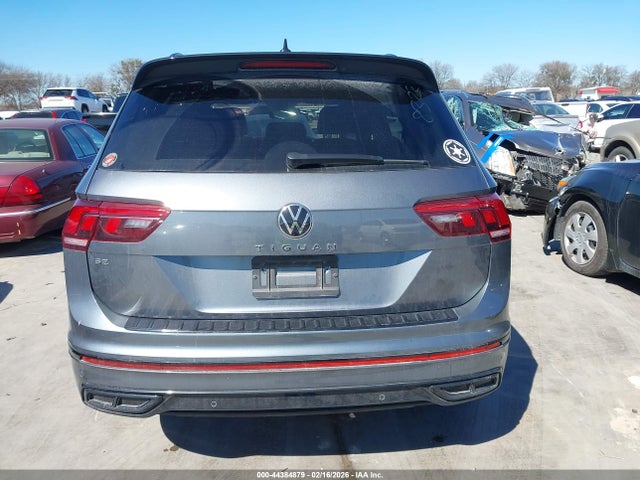 Продаж на аукціоні авто 2023 Volkswagen Tiguan 2.0t Se R-line Black, vin: 3VVCB7AX4PM118332, номер лоту: 44384879
