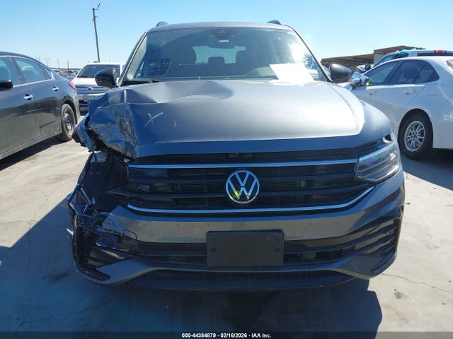 Продаж на аукціоні авто 2023 Volkswagen Tiguan 2.0t Se R-line Black, vin: 3VVCB7AX4PM118332, номер лоту: 44384879