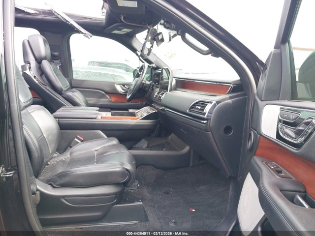 2021 LINCOLN NAVIGATOR 5LMJJ3LT3MEL08354 Photo 4