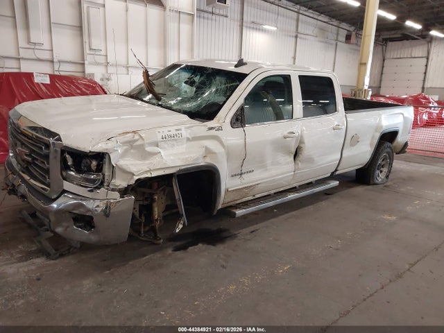 44384921 :رقم المزاد ، 1GT12PEG6KF116896 vin ، 2019 Gmc Sierra 2500hd Sle مزاد بيع