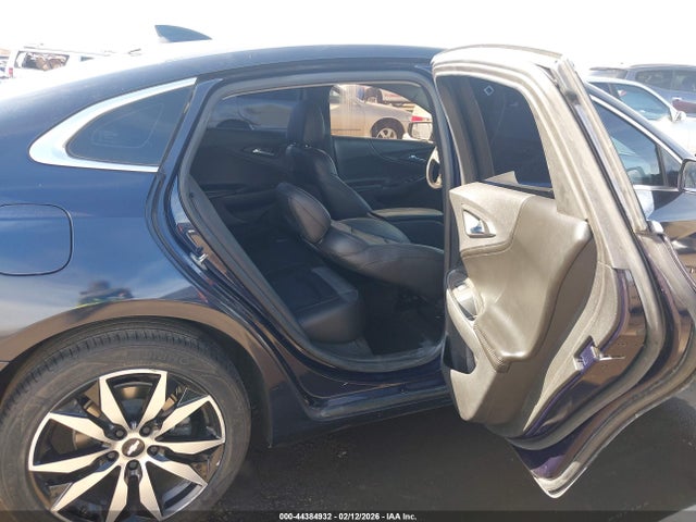 1G1ZE5ST0HF293932 Chevrolet MALIBU 1LT