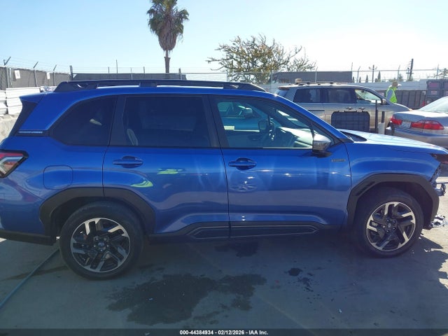 Subaru Forester Limited Hybrid 2025 JF2SLSRD4SH404099 Image 14