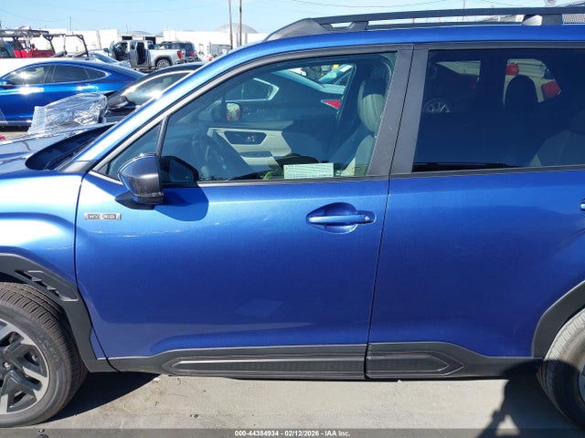 Subaru Forester Limited Hybrid 2025 JF2SLSRD4SH404099 Image 15