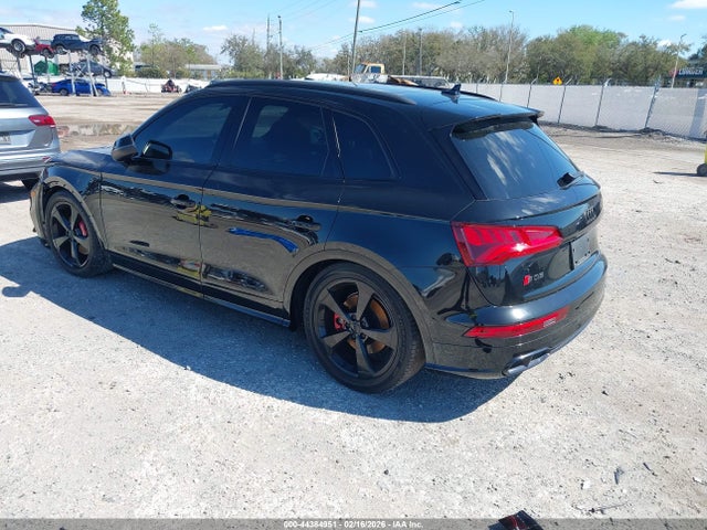 2019 AUDI SQ5 WA1B4AFY6K2127675 Photo 2