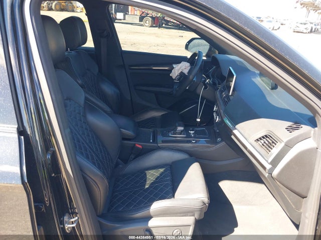 2019 AUDI SQ5 WA1B4AFY6K2127675 Photo 4