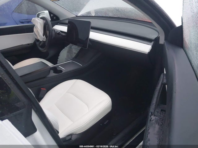2021 Tesla Model Y Long Range Dual Motor All-wheel Drive მანქანა იყიდება აუქციონზე, vin: 5YJYGDEE5MF201460, აუქციონის ნომერი: 44384961