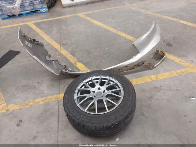 5TDKKRFH8FS096499 Toyota Highlander Xle V6