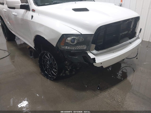 Aukcja sprzedaży 2017 Ram 1500 Night  4x4 5'7 Box, vin: 1C6RR7MT6HS725572, numer aukcji: 44384975