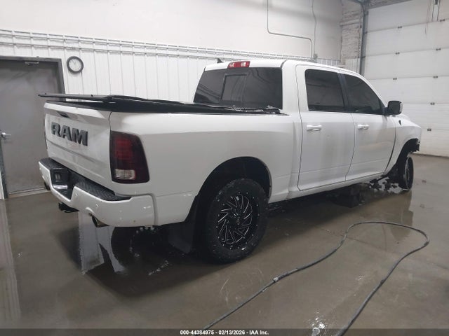 Aukcja sprzedaży 2017 Ram 1500 Night  4x4 5'7 Box, vin: 1C6RR7MT6HS725572, numer aukcji: 44384975
