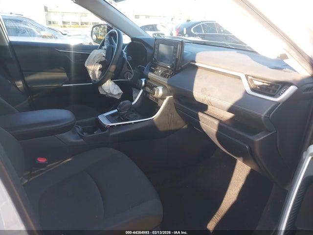 Toyota RAV4 LE 2021 2T3H1RFV5MC164418 Image 5