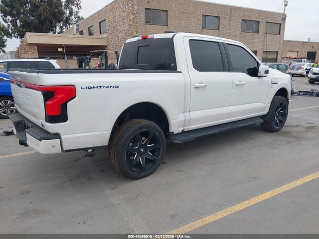2022 FORD F-150 LIGHTNING 1FT6W1EV9NWG09885 Photo 3