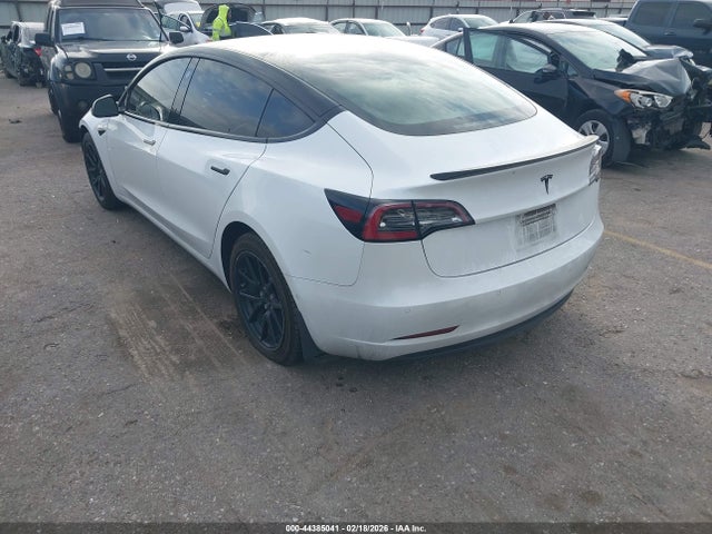 2020 TESLA MODEL 3 5YJ3E1EA0LF504284 Photo 2