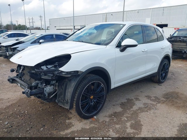 2016 PORSCHE CAYENNE WP1AA2A23GKA37845 Photo 1