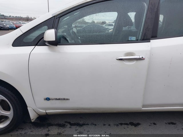 2013 NISSAN LEAF 1N4AZ0CP8DC415421 Photo 5