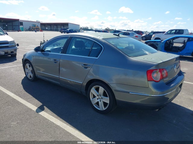 2006 Volkswagen Passat 2.0t მანქანა იყიდება აუქციონზე, vin: WVWAK73C16E075427, აუქციონის ნომერი: 44385088