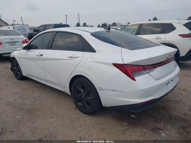 2023 HYUNDAI ELANTRA HYBRID KMHLM4AJ5PU091281 Photo 2