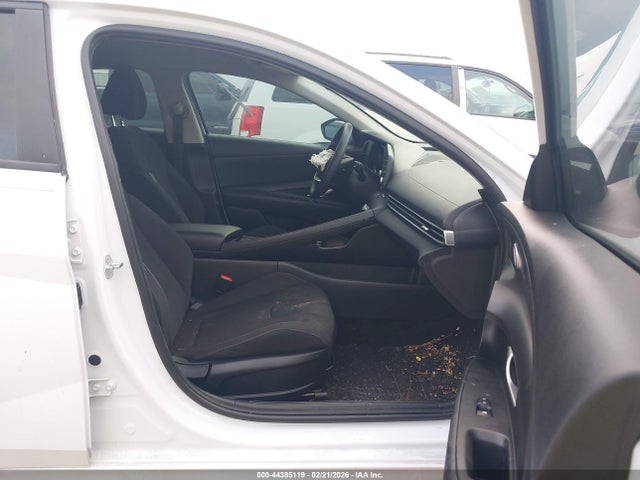 2023 HYUNDAI ELANTRA HYBRID KMHLM4AJ5PU091281 Photo 4