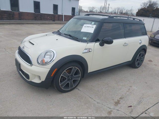 2011 MINI COOPER S CLUBMAN WMWZG3C5XBTY37123 Photo 1