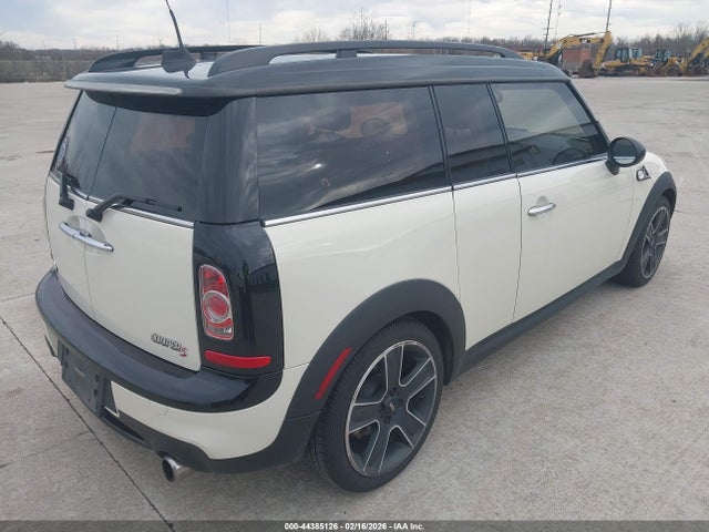 2011 MINI COOPER S CLUBMAN WMWZG3C5XBTY37123 Photo 3